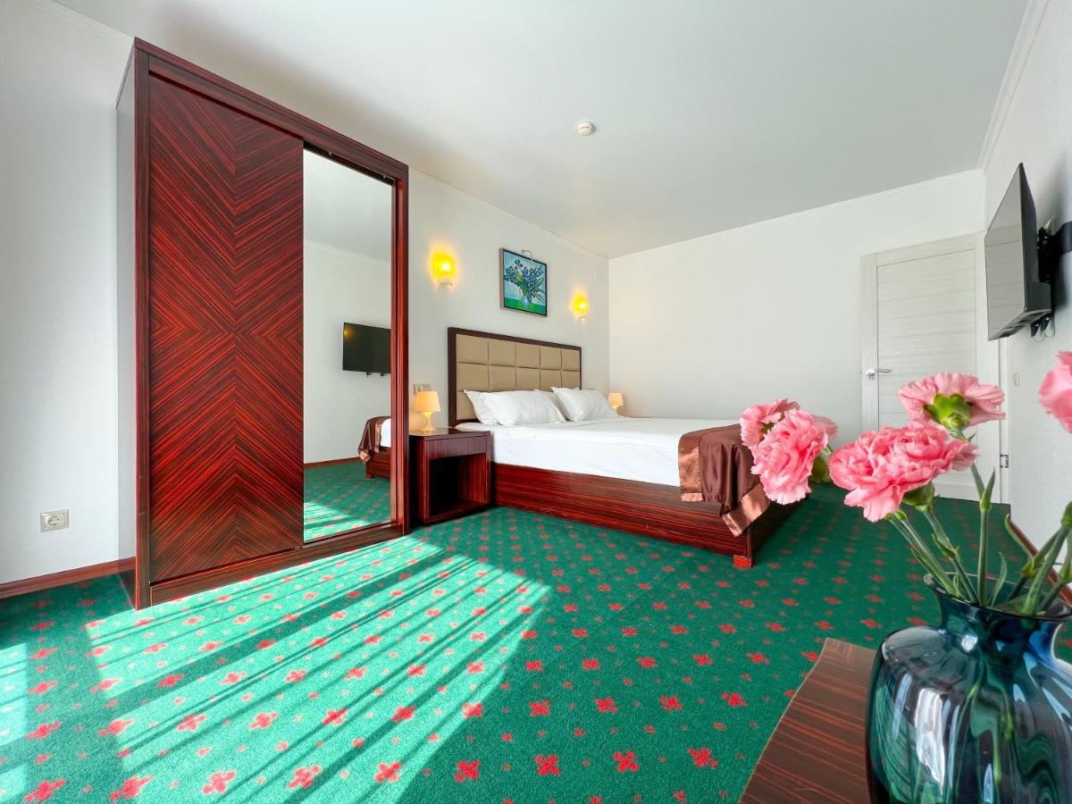 Wellness Park Hotel Gagra All-Inclusive Exteriör bild